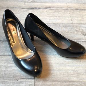 Black Comfort plus pumps size 8